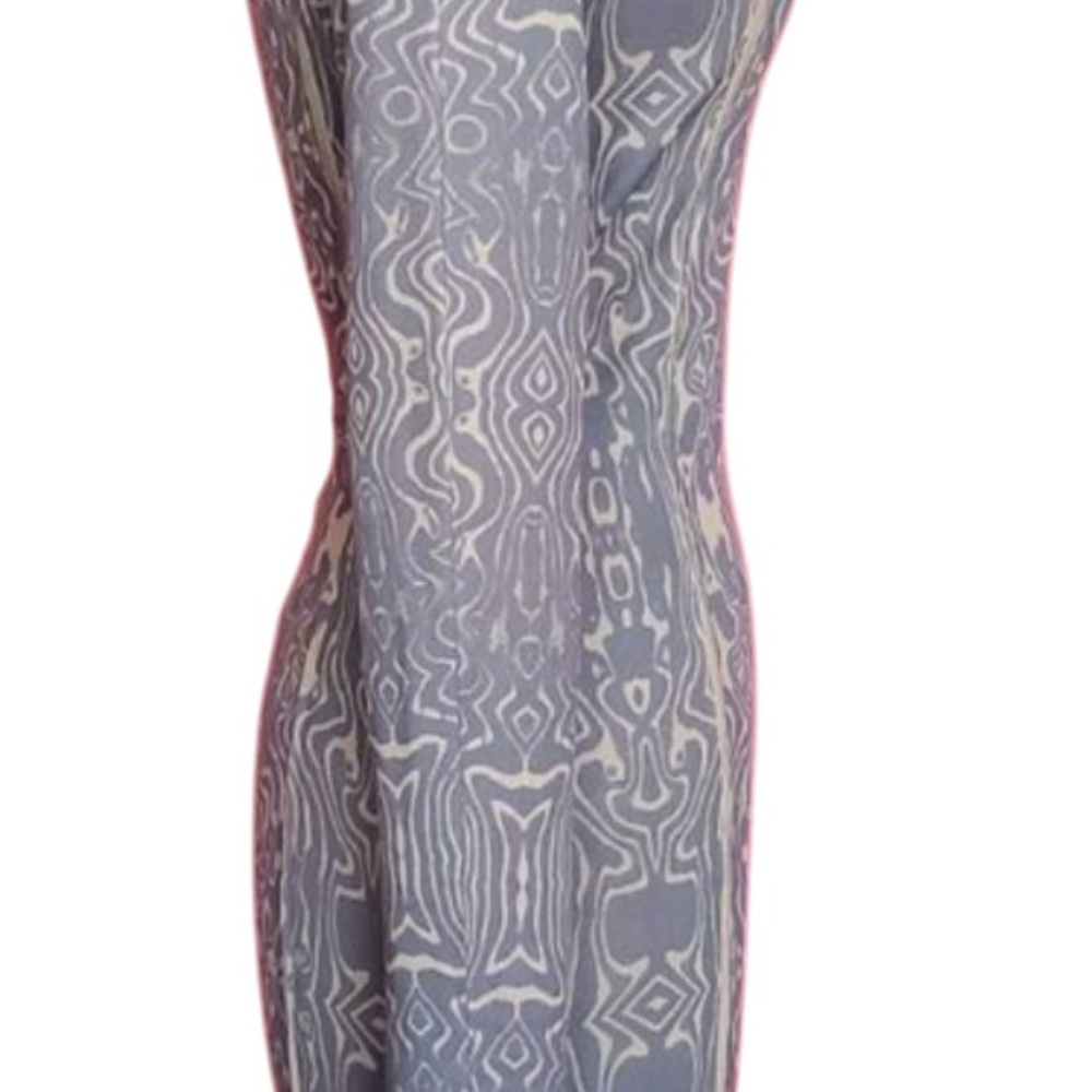 THATCHER Collection Elegant Gray Patterned Dress - Picture 5 of 6
